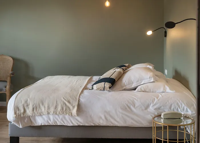 Hotel Restaurant Le Fiacre A Quend Plage Hotel 3*