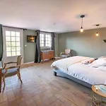 Restaurant Le Fiacre A Hotell