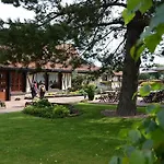 Restaurant Le Fiacre A 3* קאנד