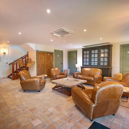 Hotel Restaurant Le Fiacre A Quend Plage 3*