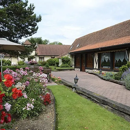 Hotel Hotel Restaurant Le Fiacre A Quend Plage 3*