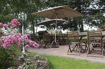 Hotel Restaurant Le Fiacre A Quend Plage 3*